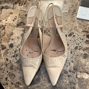MANOLO BLAHNIK kitten slingback heels🤗